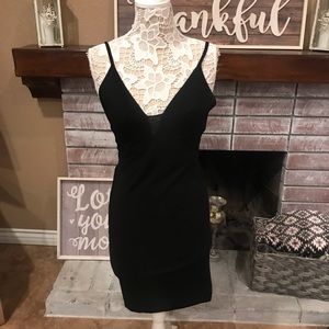 Alice + Olivia black dress sz 4